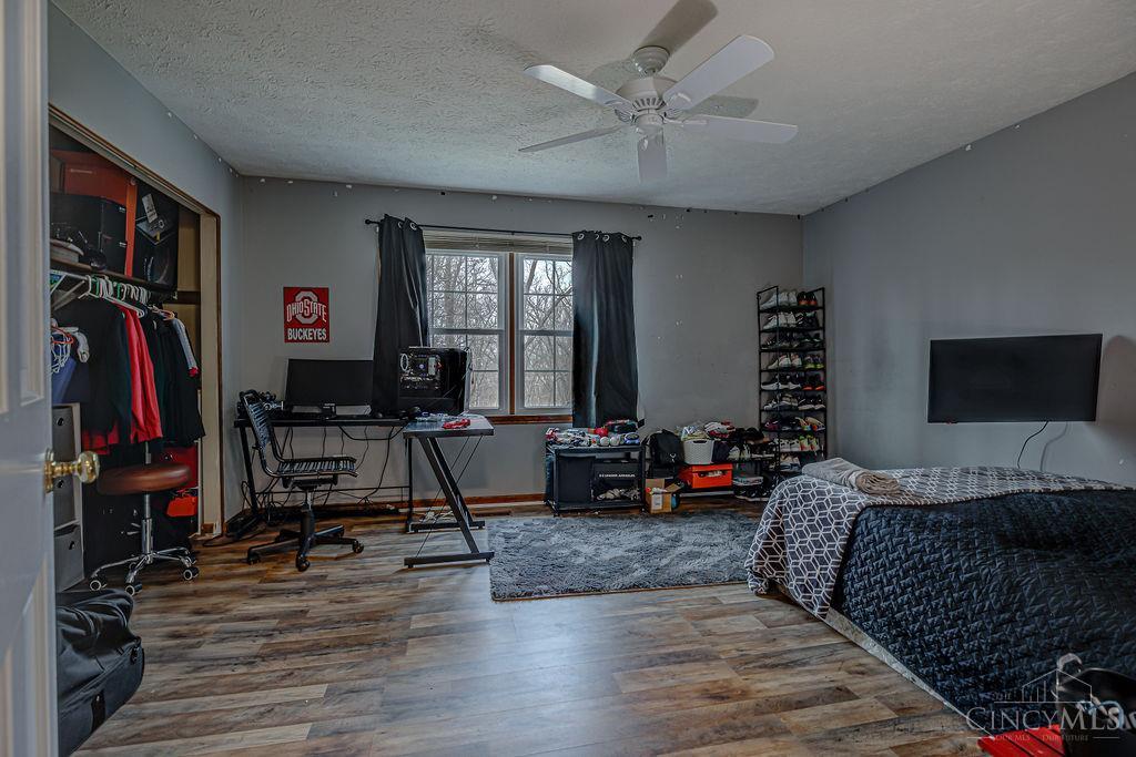 6142 Cleves Warsaw 4