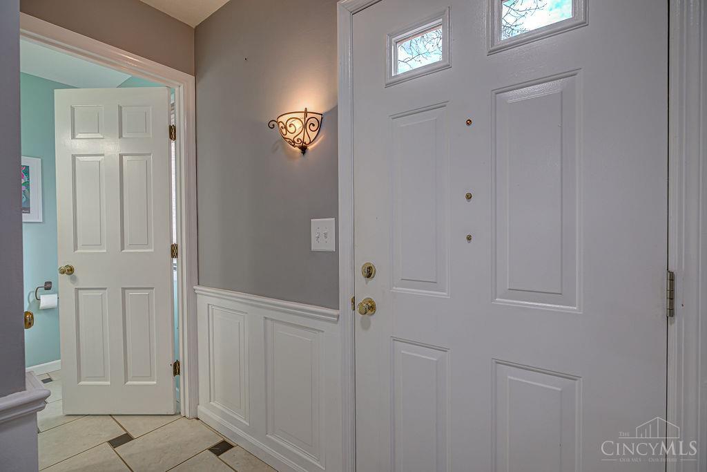 6142 Cleves Warsaw 4