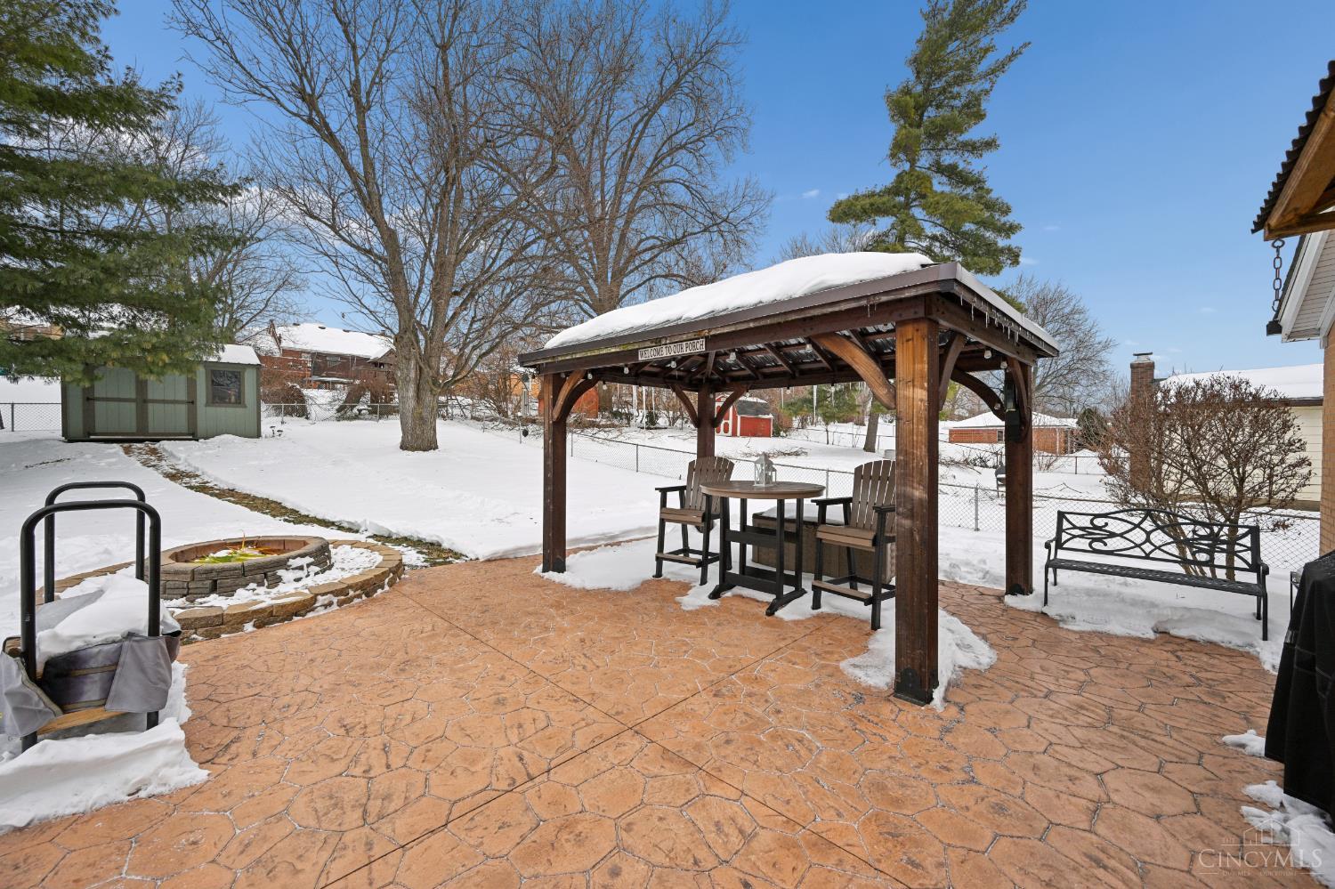 3855 Ridgecombe Drive