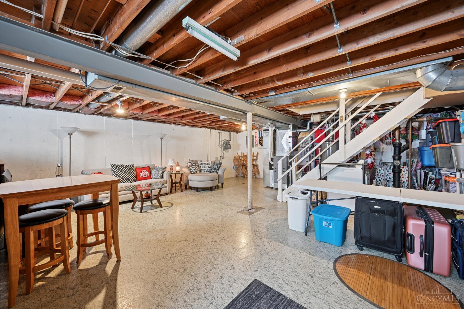 3855 Ridgecombe Drive