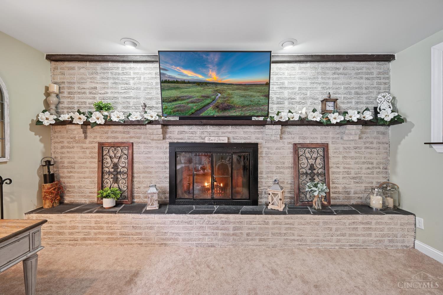 3855 Ridgecombe Drive