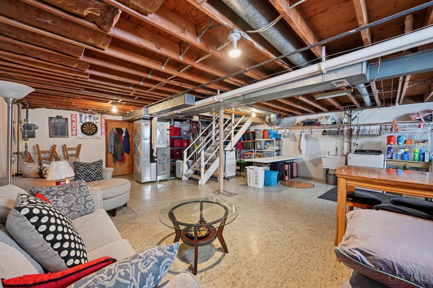 3855 Ridgecombe Drive