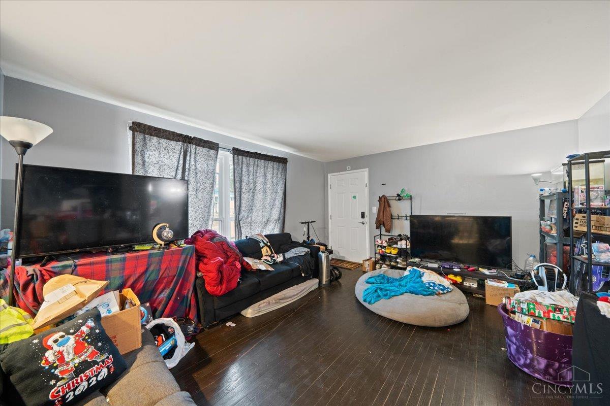 2465 E Galbraith Road