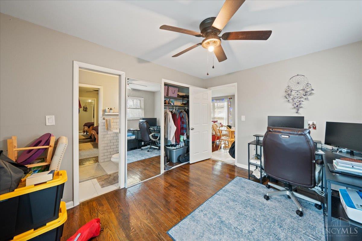 2465 E Galbraith Road