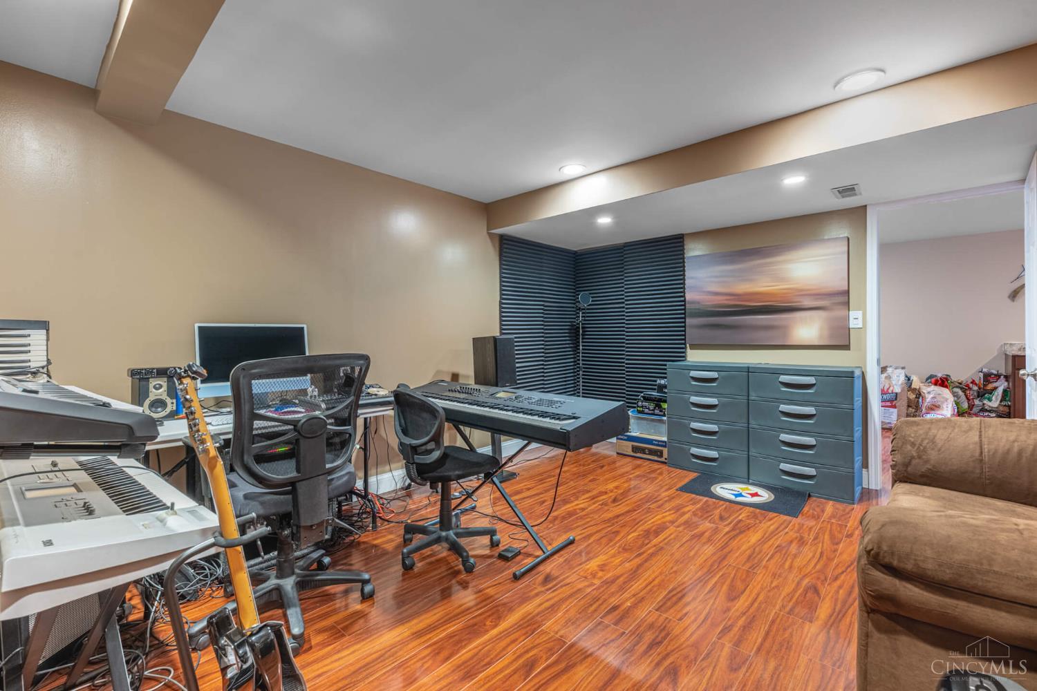 3328 Brodbeck Place