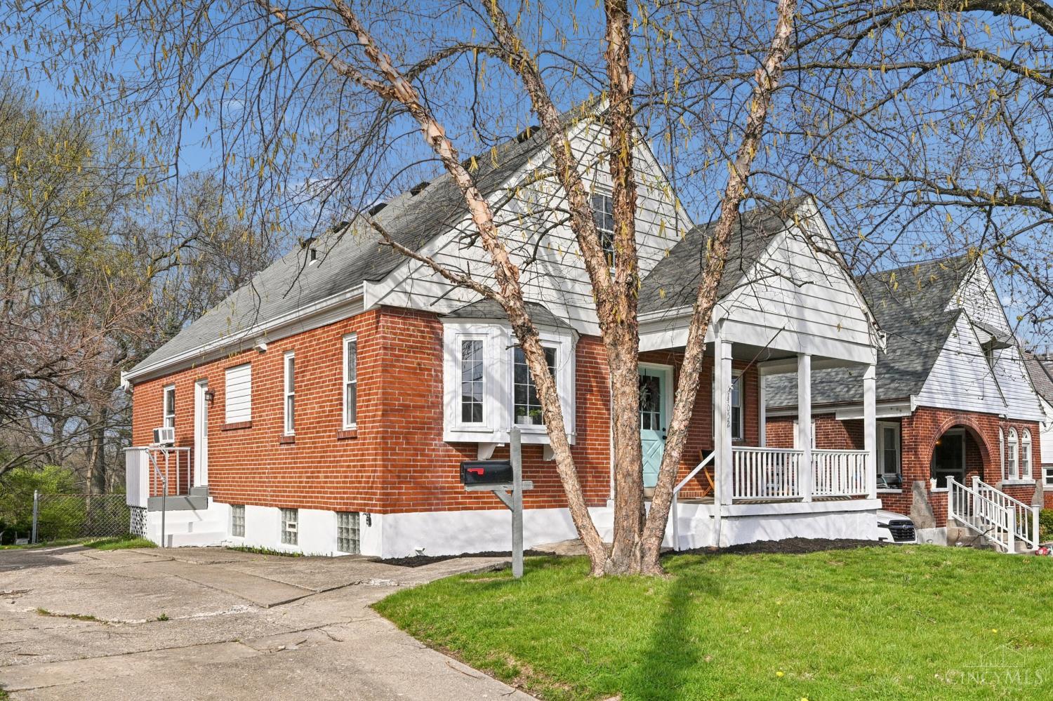 4052 Mcfarran Avenue