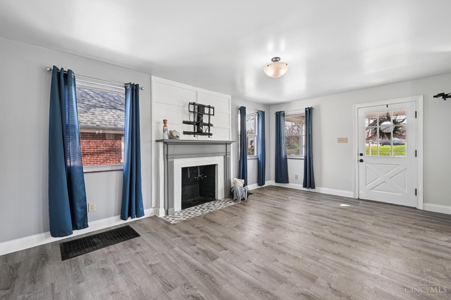 4052 Mcfarran Avenue