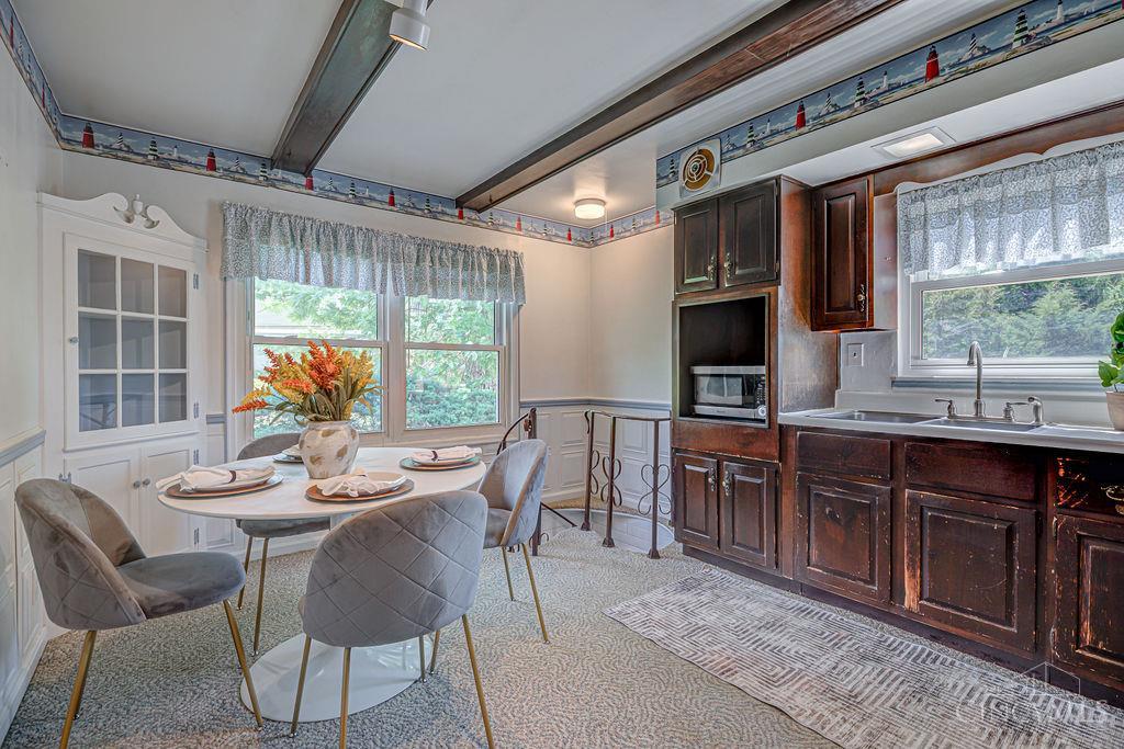 6109 Thompson Road