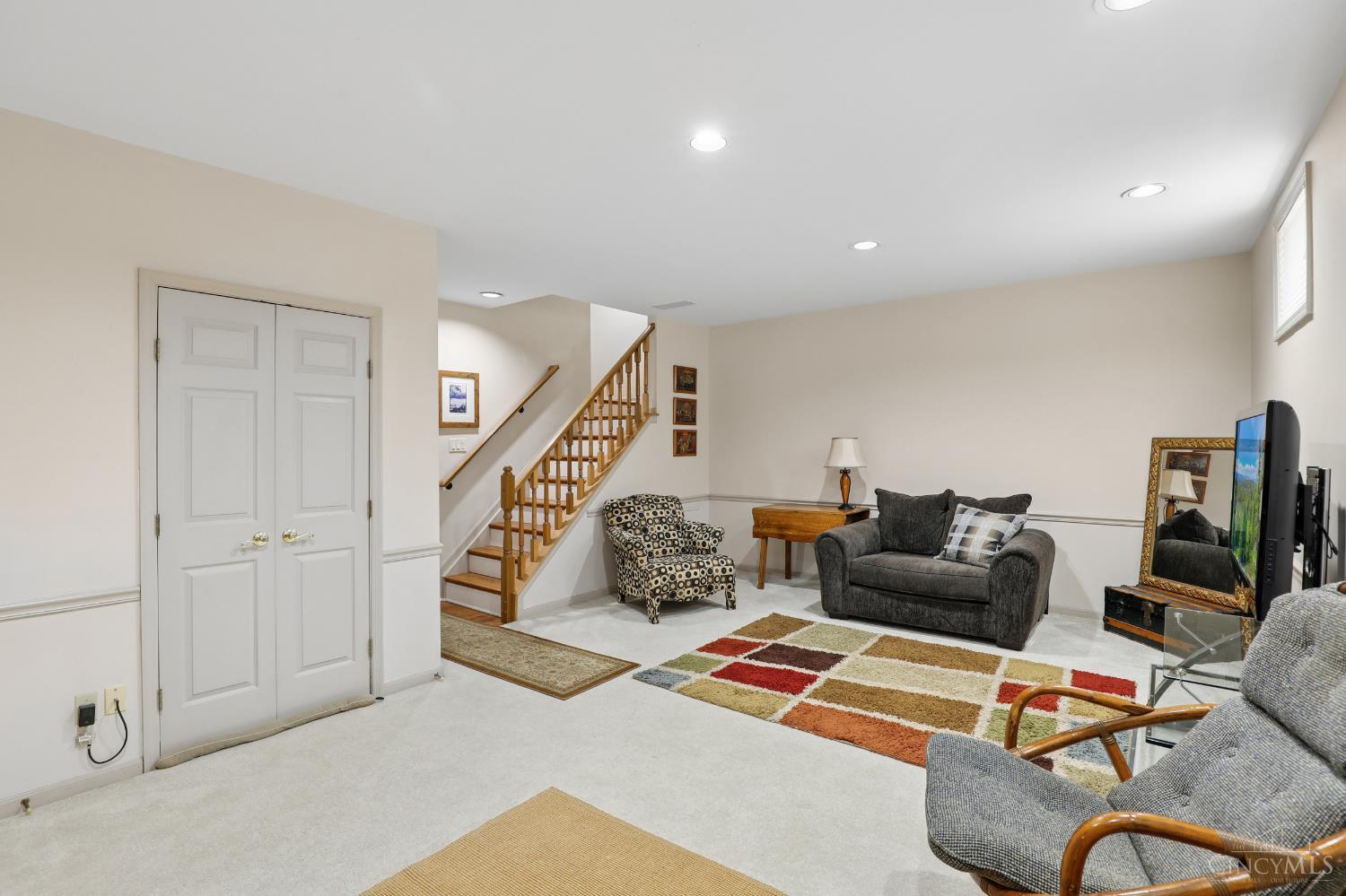 4221 Saint Andrews Place