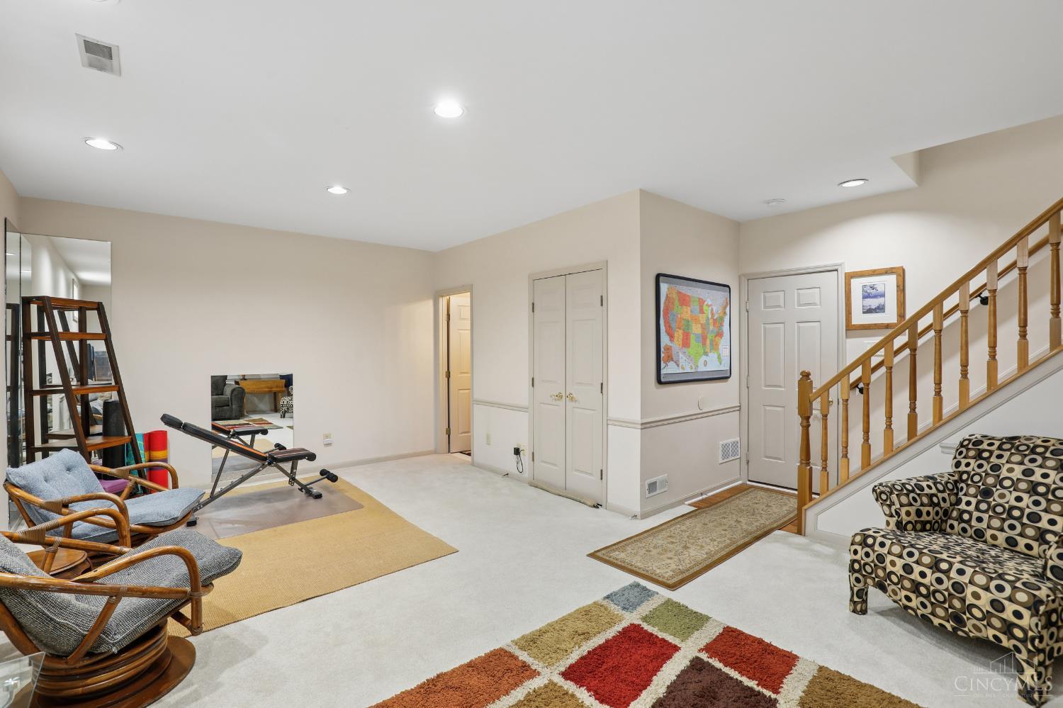 4221 Saint Andrews Place