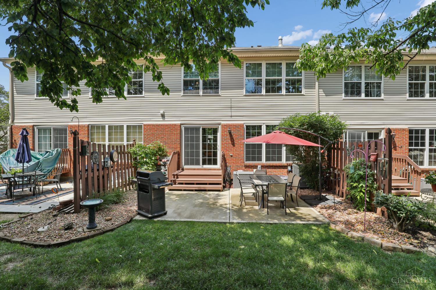 4221 Saint Andrews Place