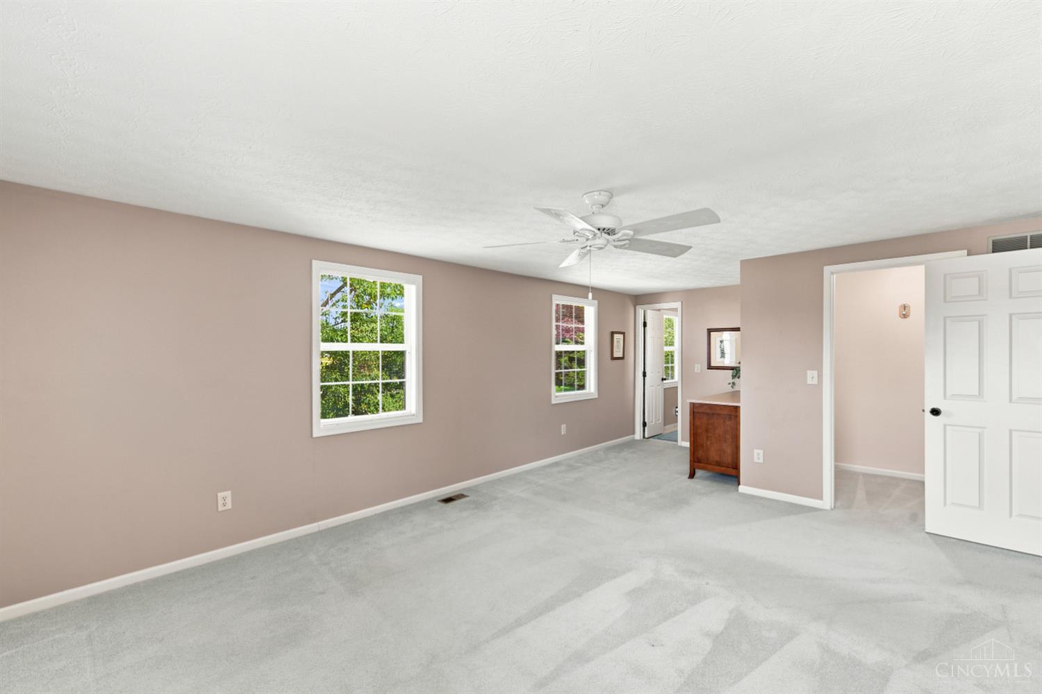 4938 Bonaventure Court