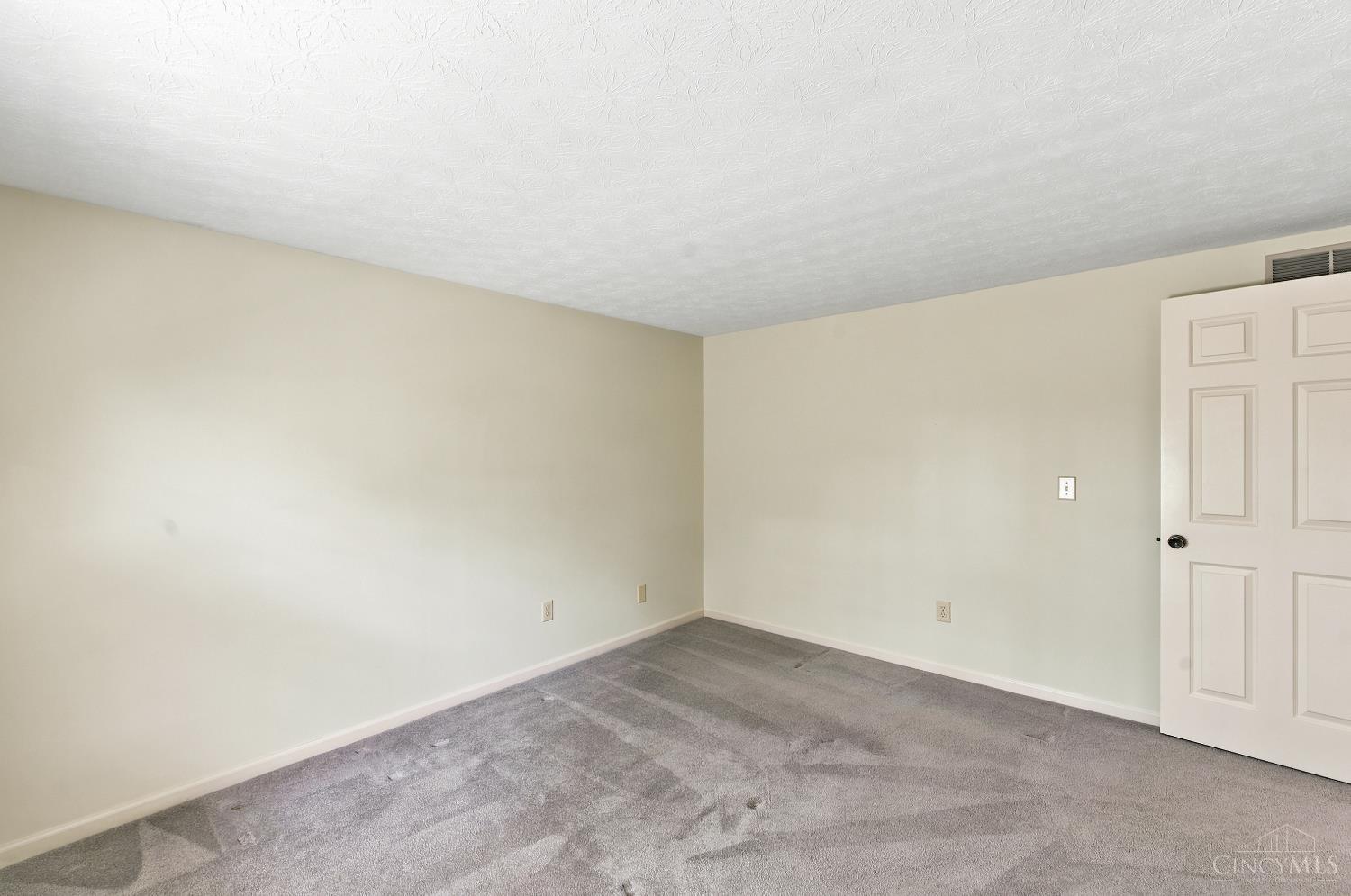 4938 Bonaventure Court
