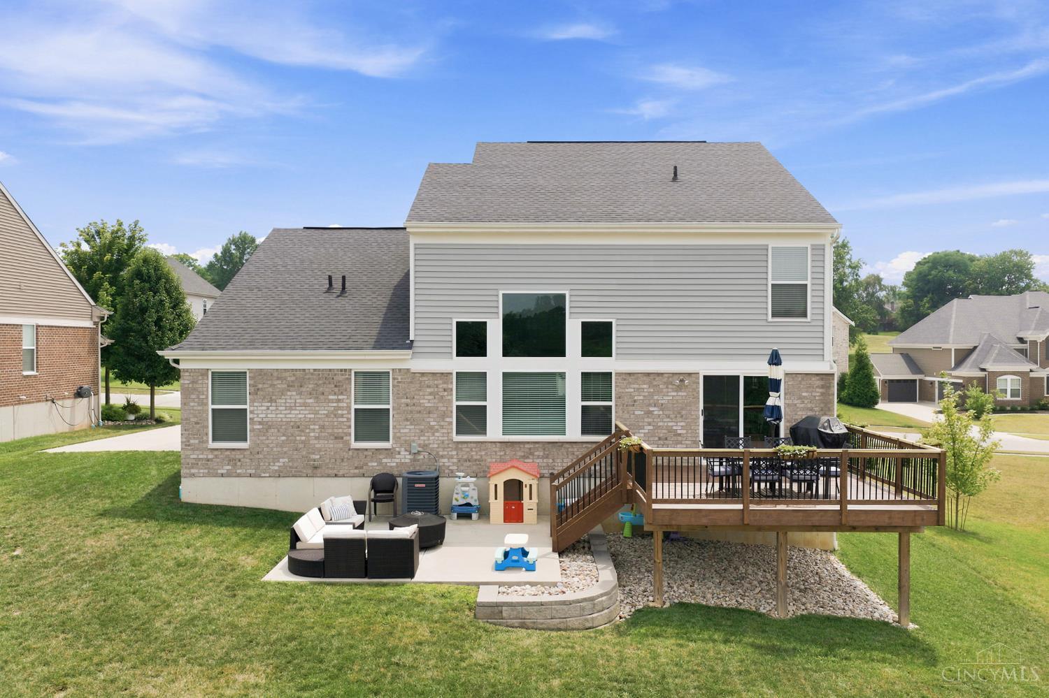 2754 Buckridge Drive