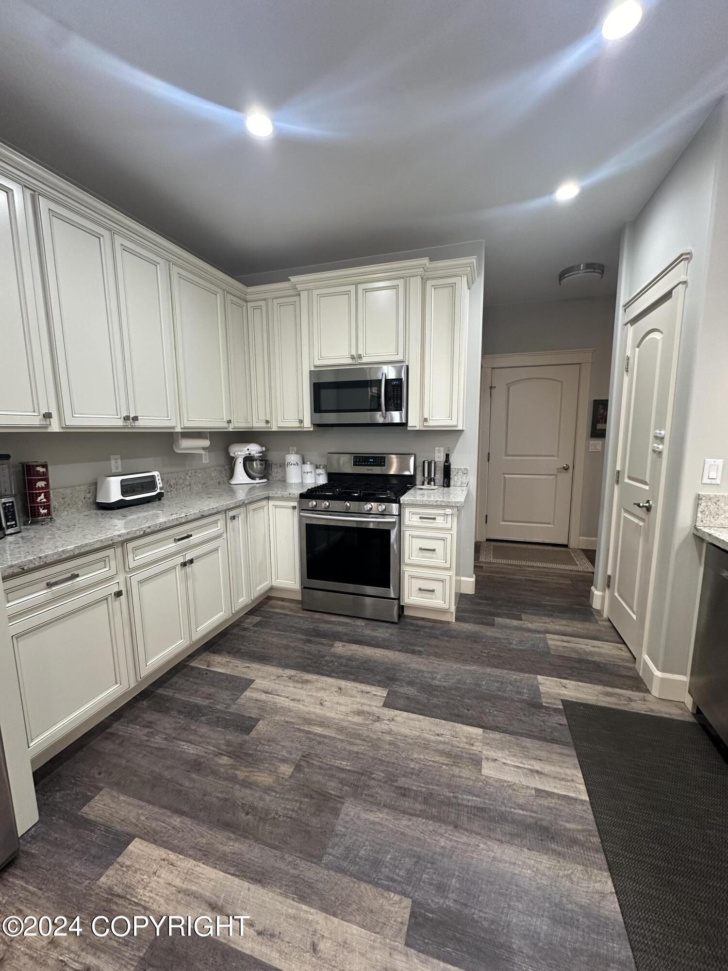 4151 N Redemption Circle