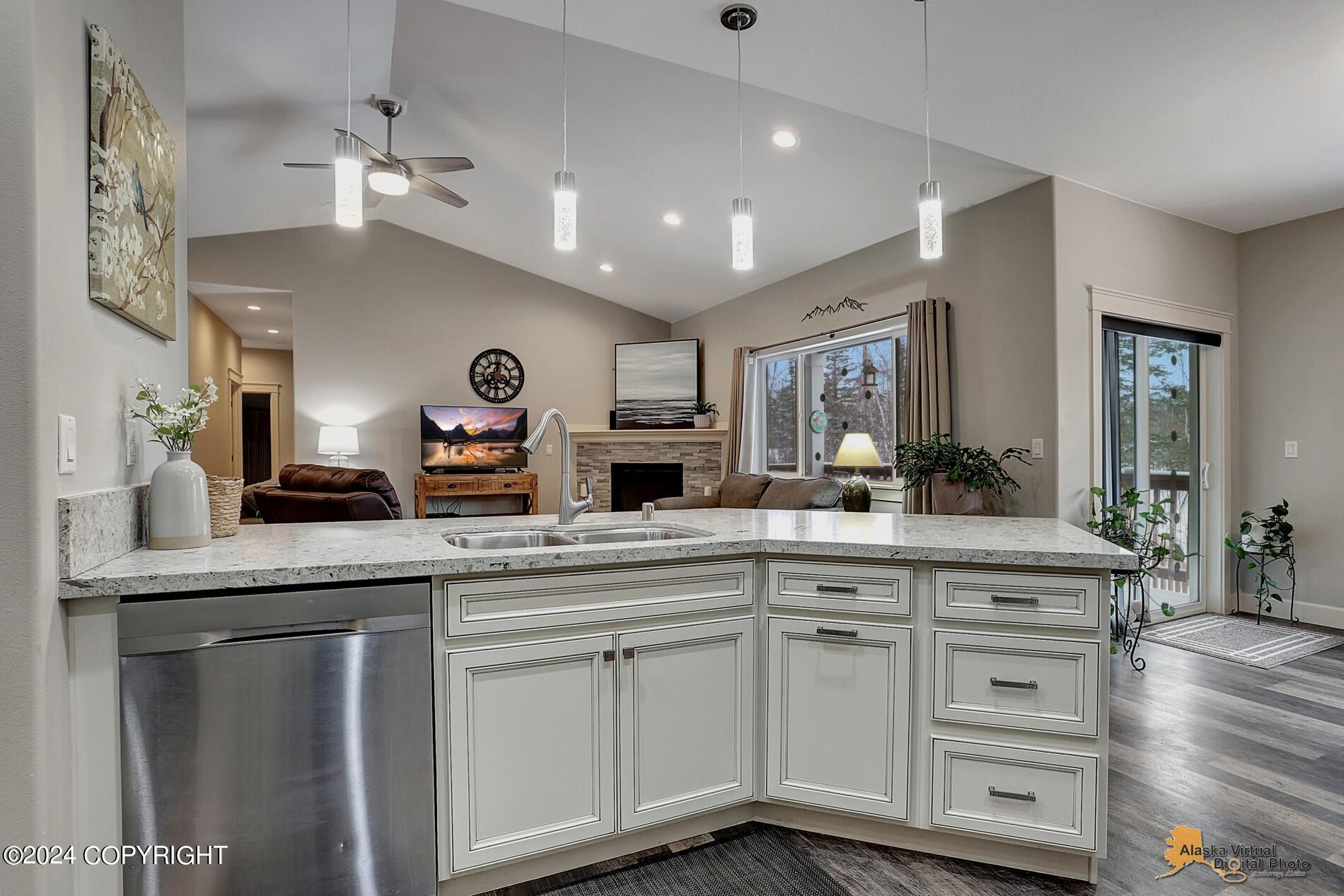 4151 N Redemption Circle