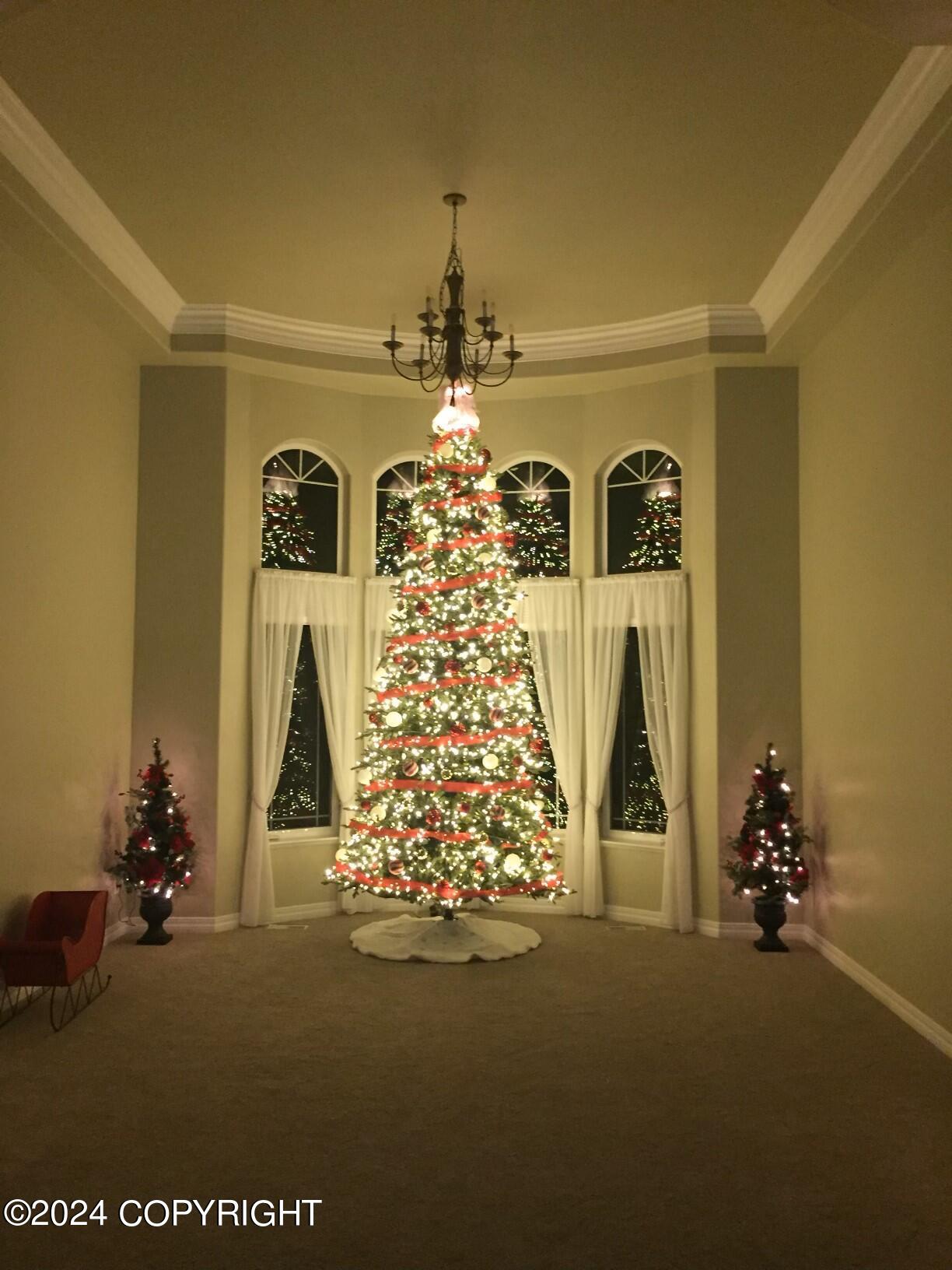 8534 W Hollywood Road