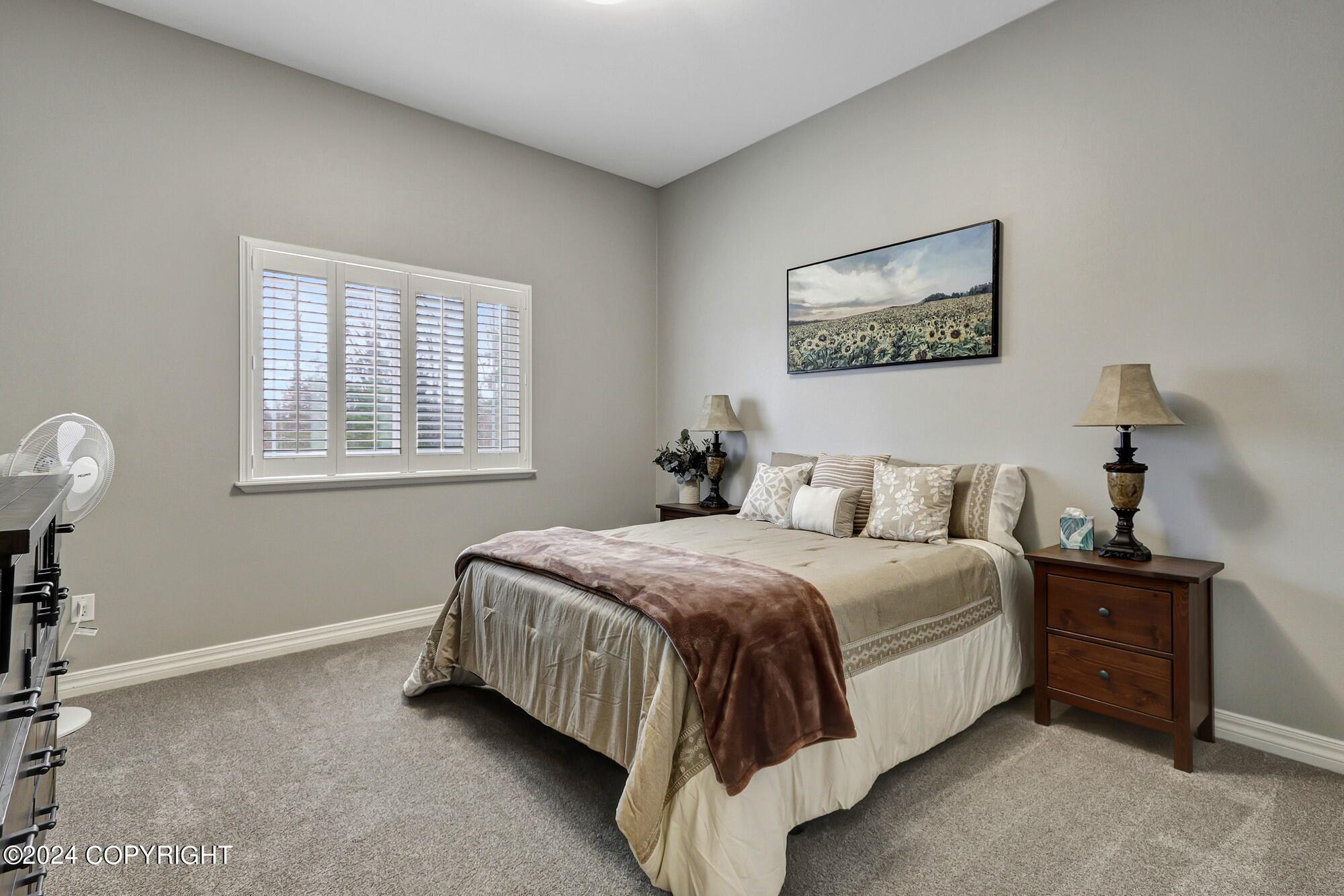 8534 W Hollywood Road