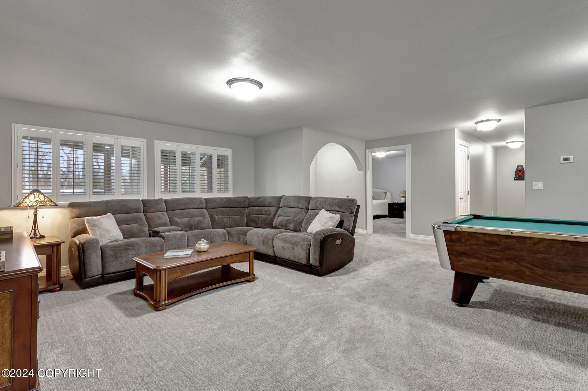 8534 W Hollywood Road