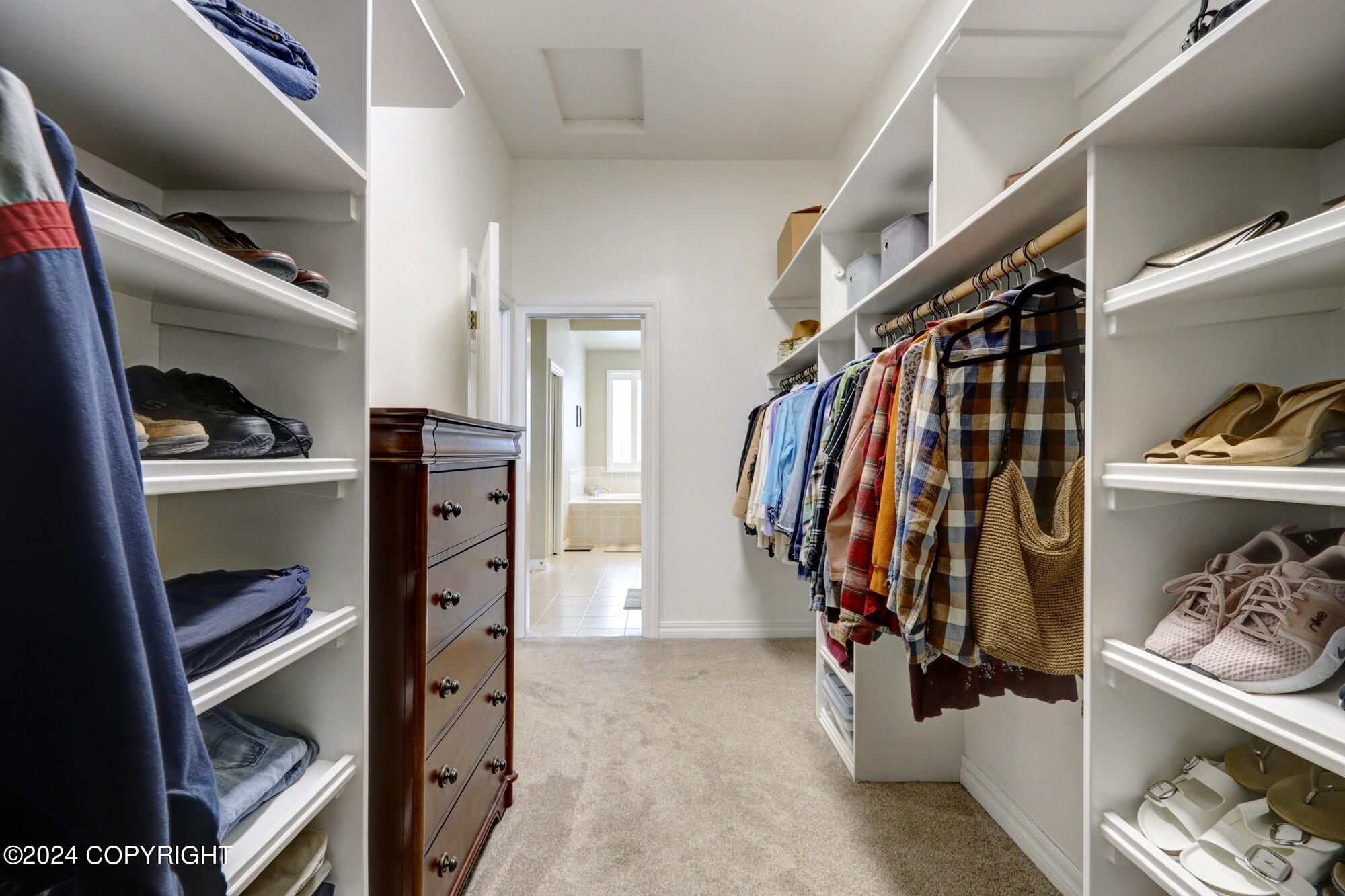 8534 W Hollywood Road