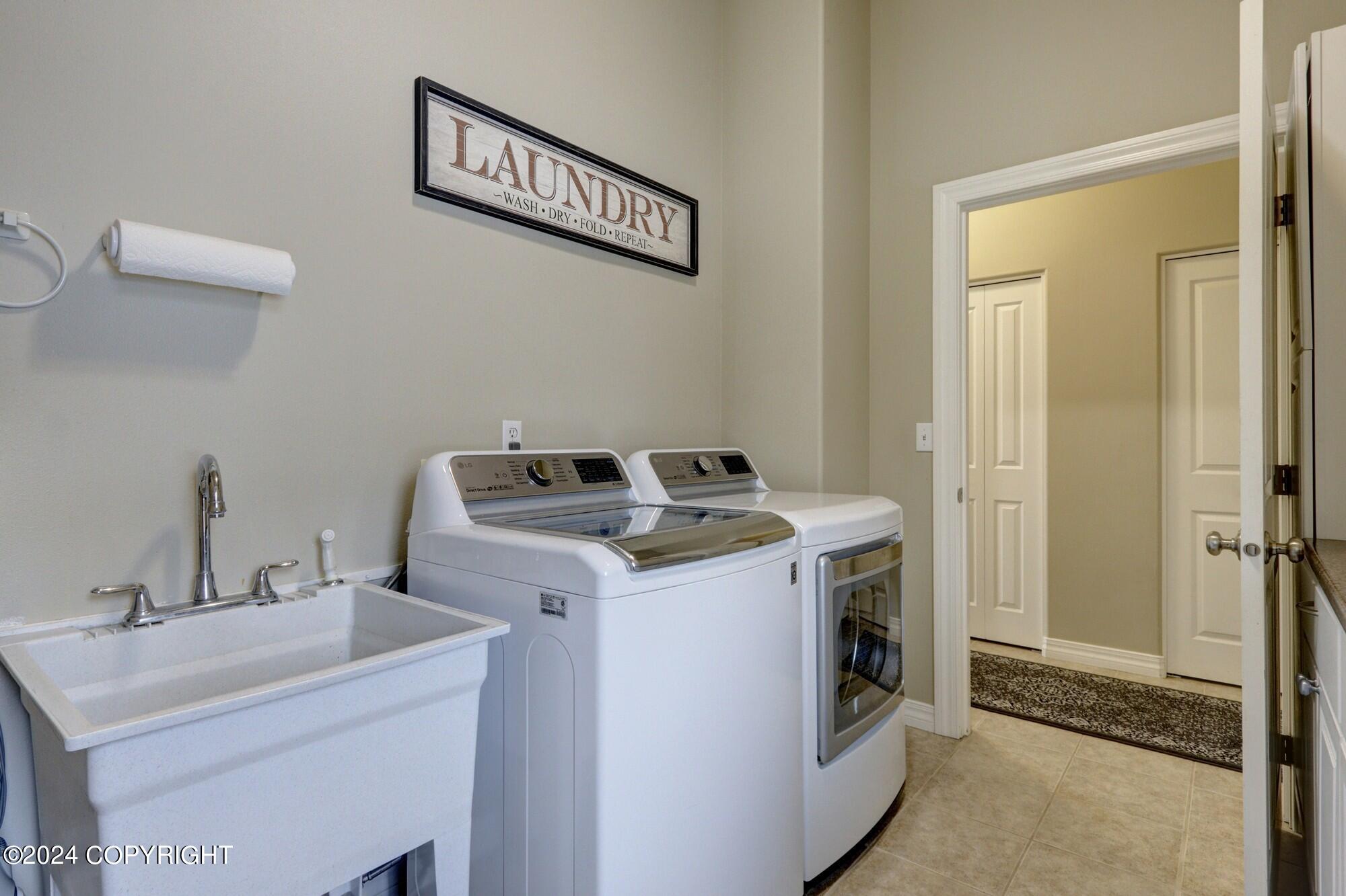 8534 W Hollywood Road