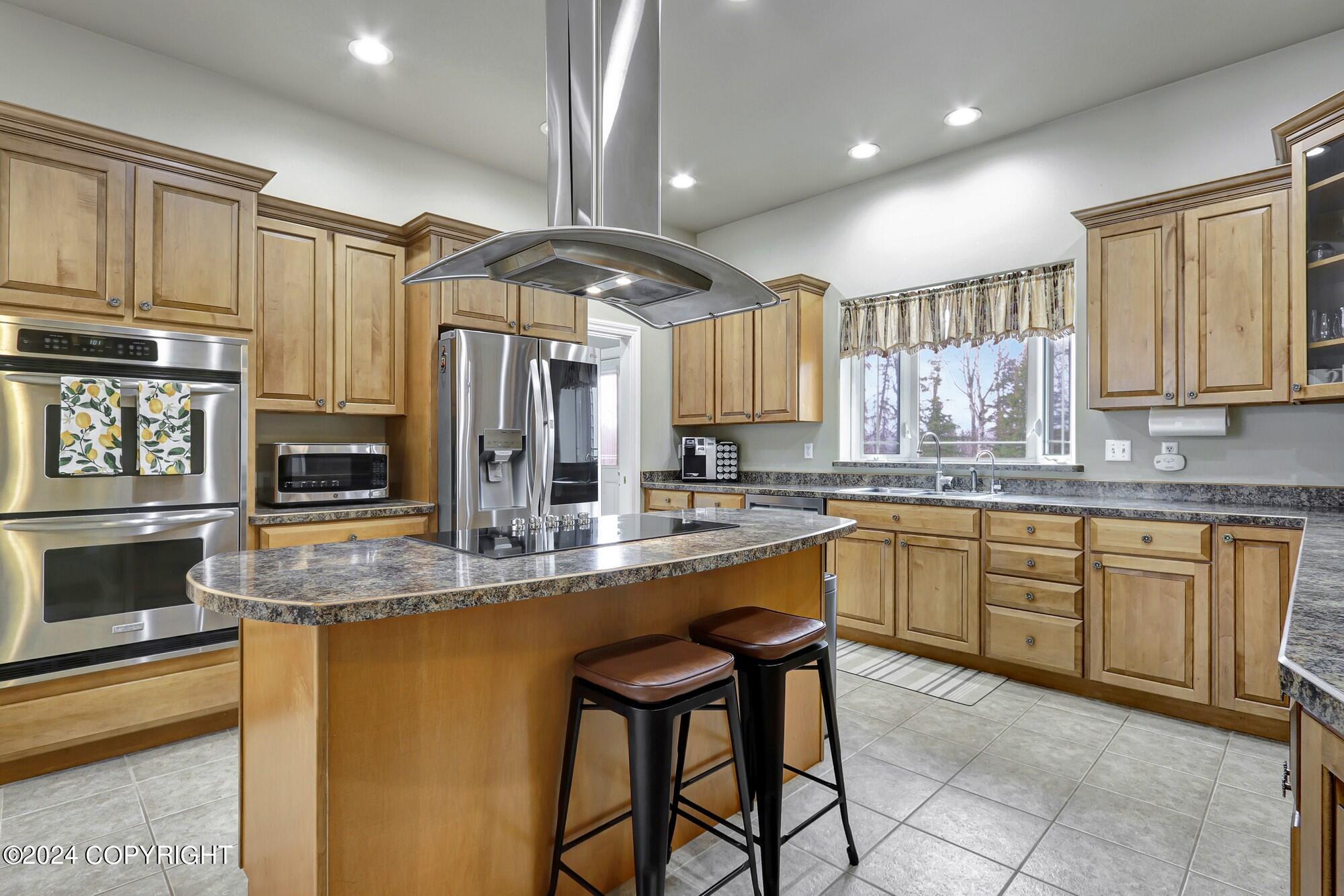 8534 W Hollywood Road