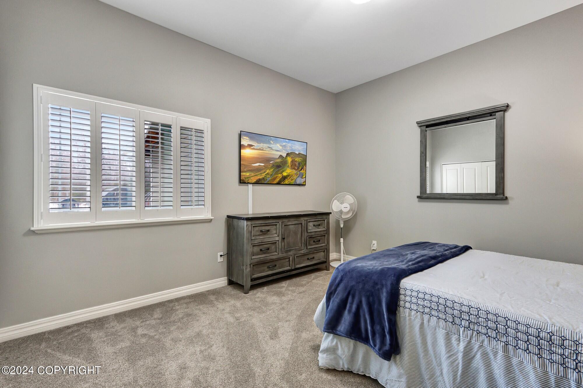 8534 W Hollywood Road