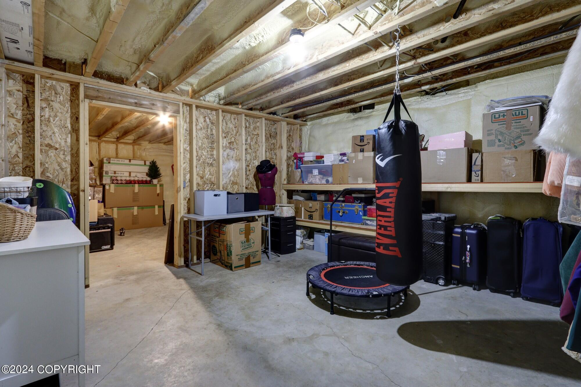 8534 W Hollywood Road