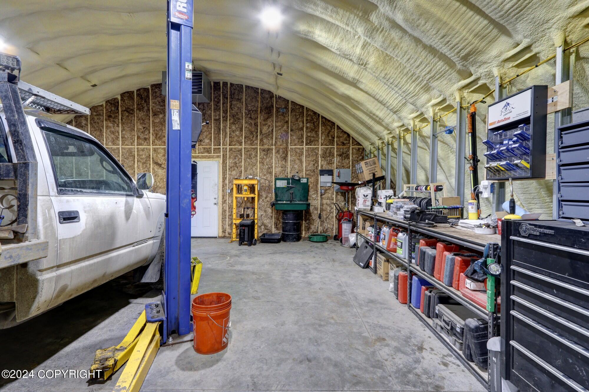 8534 W Hollywood Road