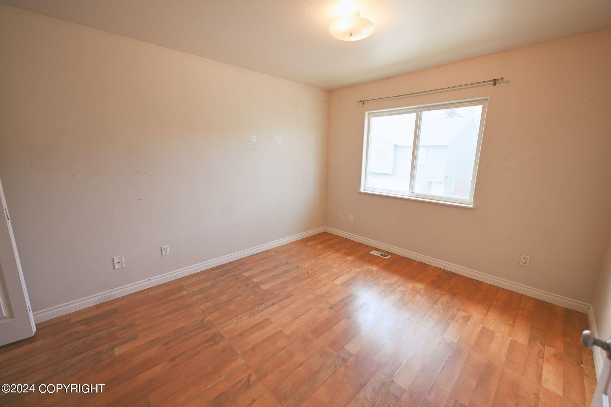 2466 Cloverwood Loop