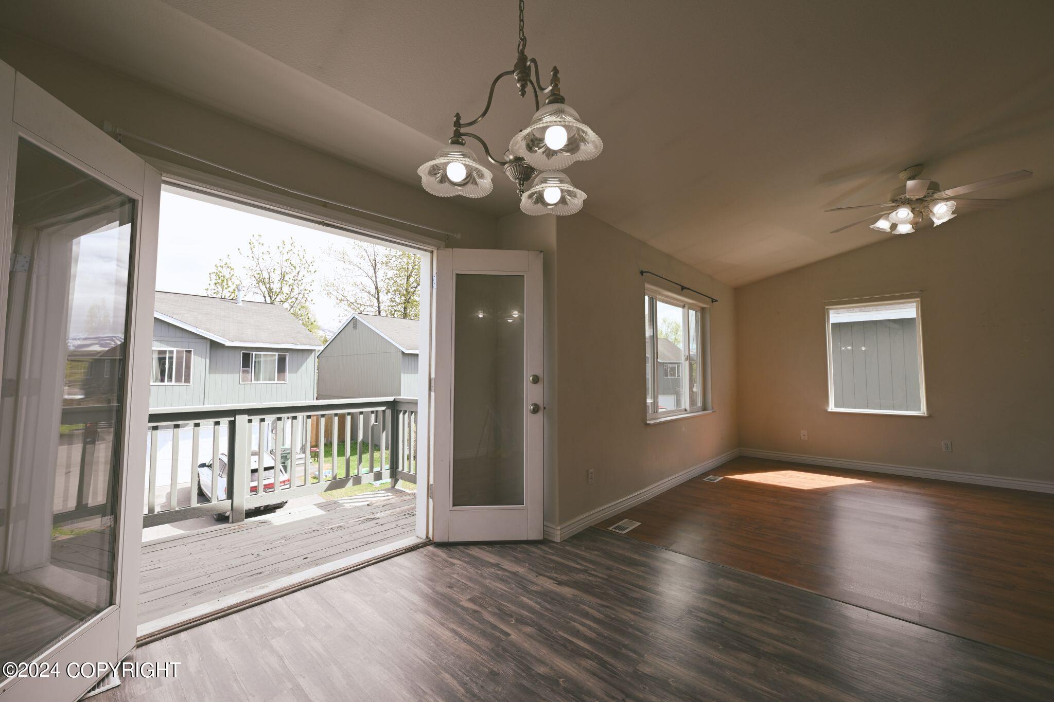 2466 Cloverwood Loop