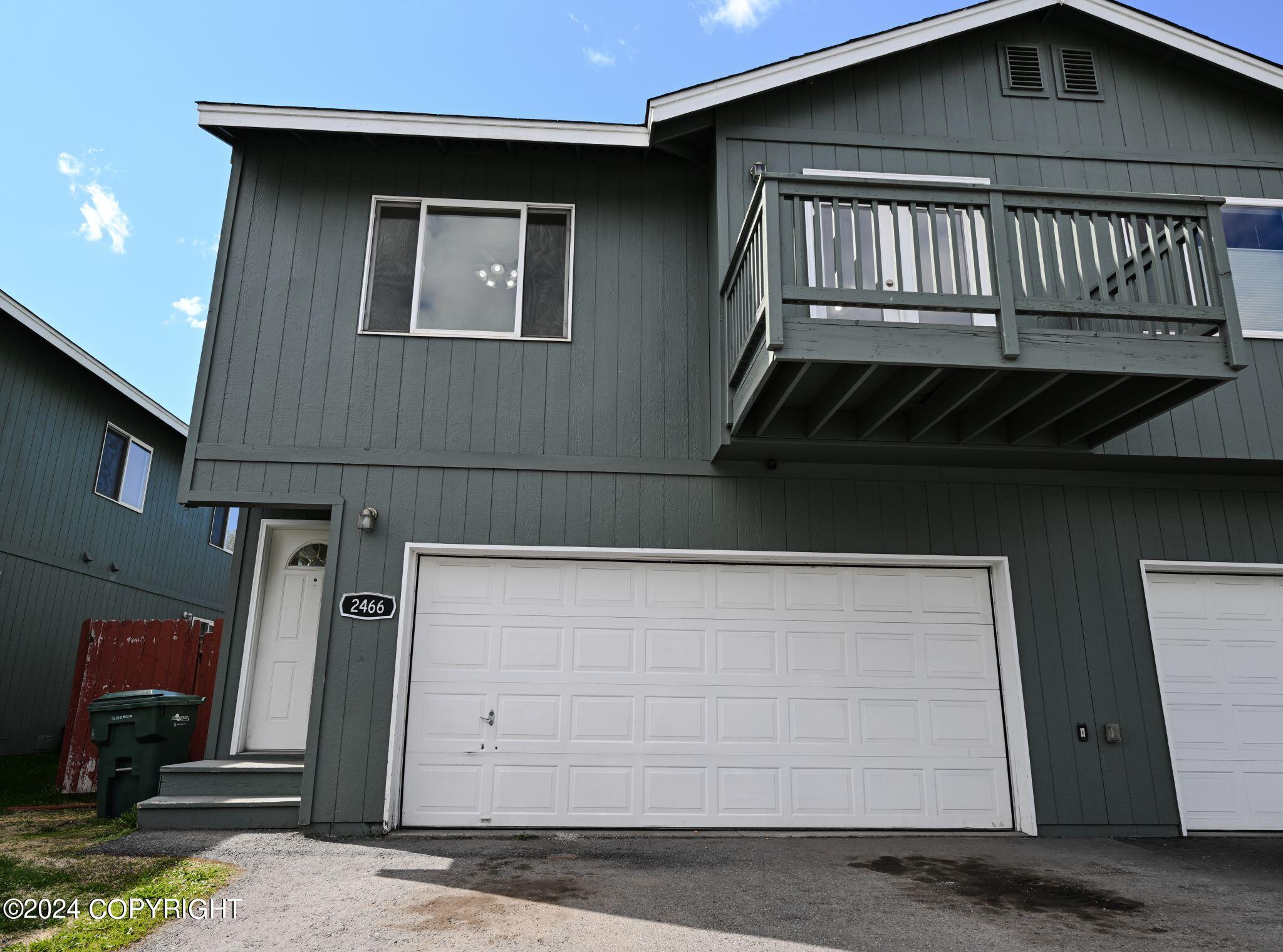 2466 Cloverwood Loop