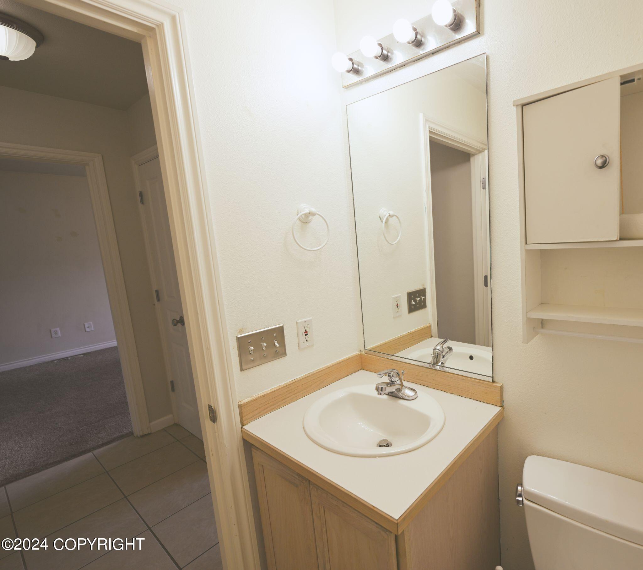 2466 Cloverwood Loop