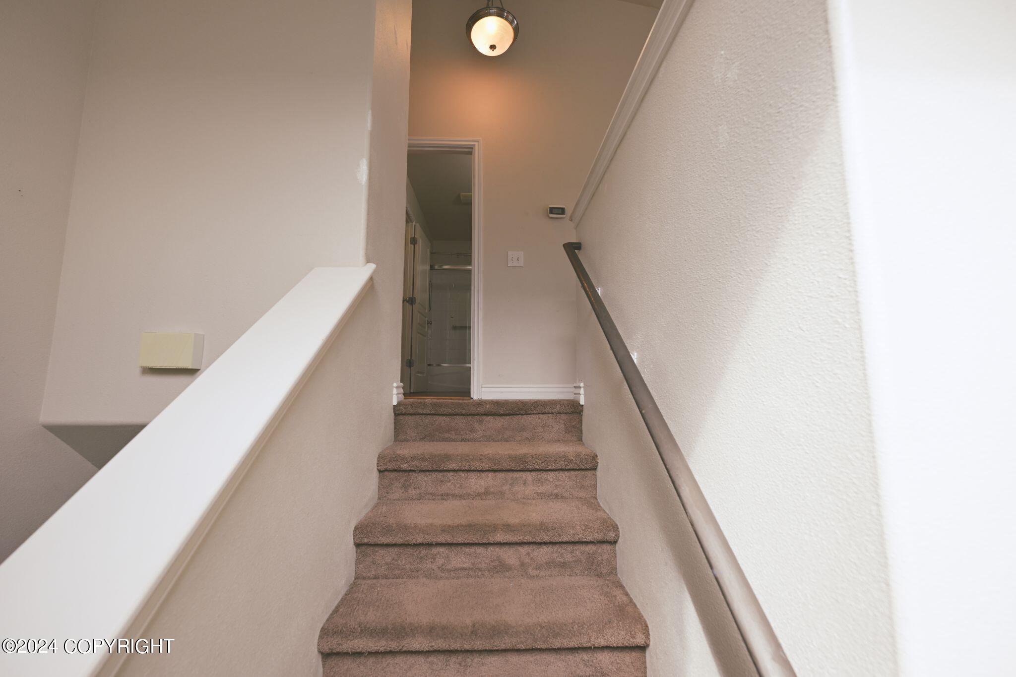 2466 Cloverwood Loop