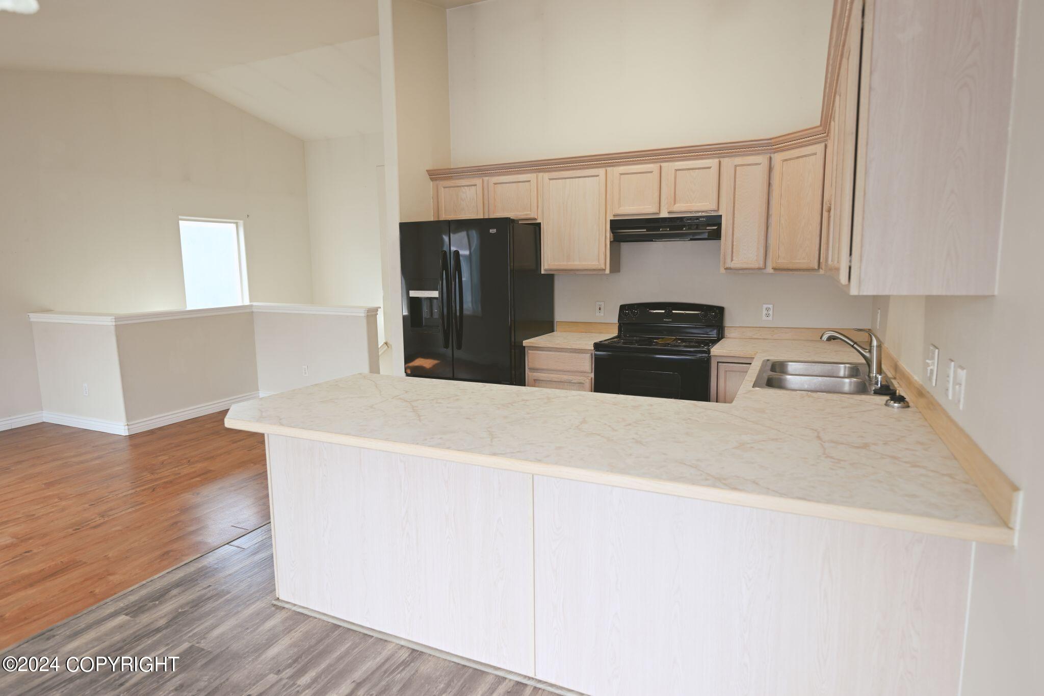 2466 Cloverwood Loop