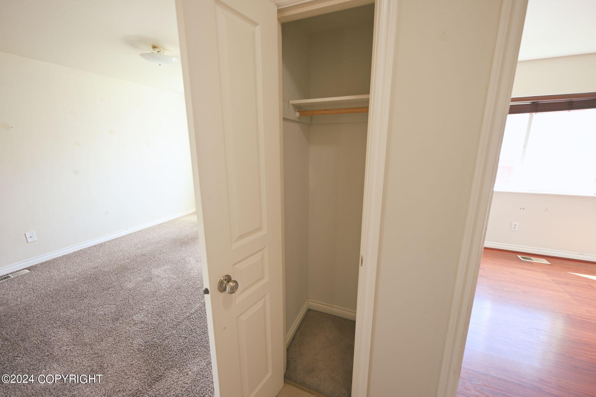 2466 Cloverwood Loop