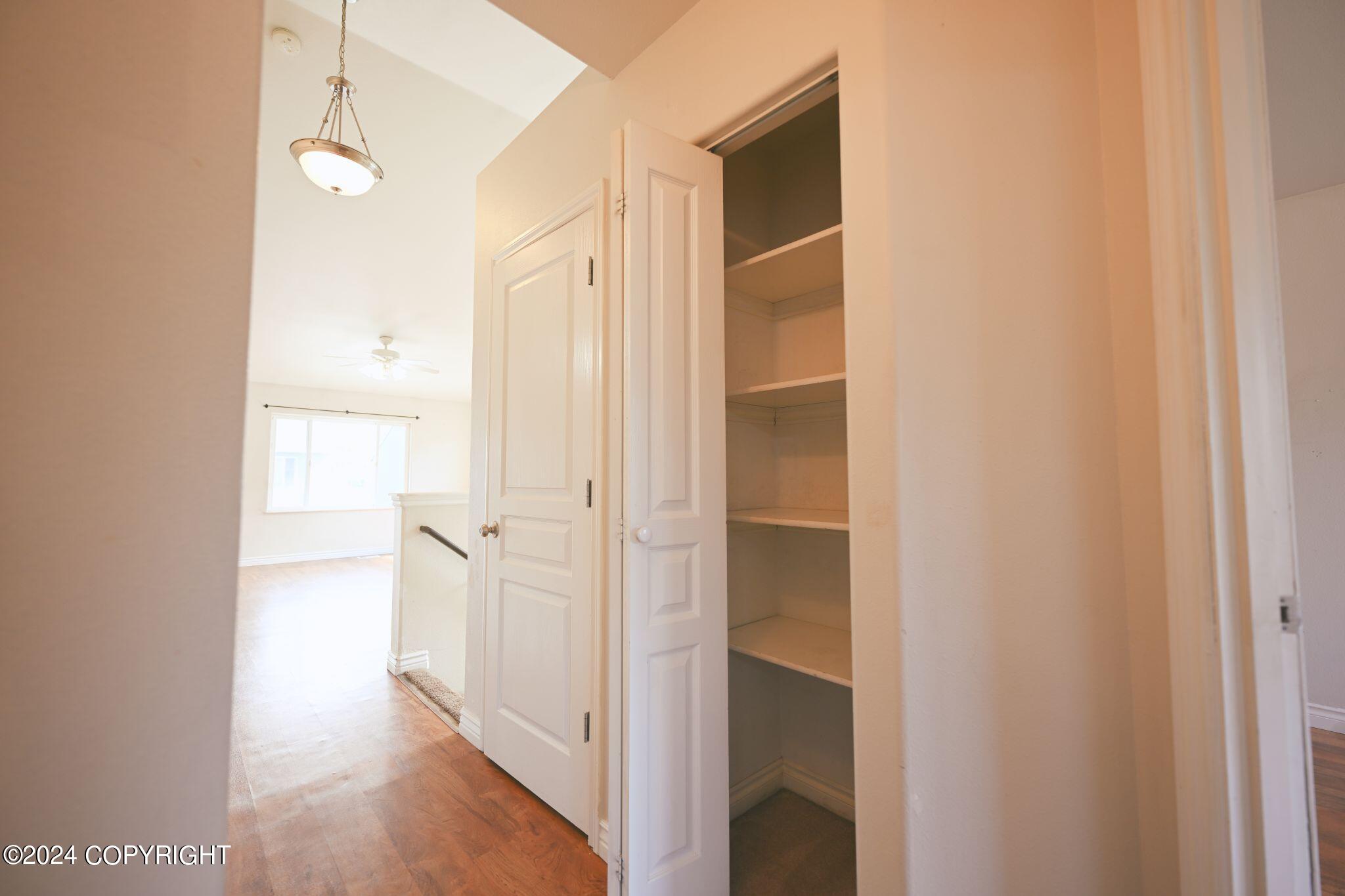 2466 Cloverwood Loop
