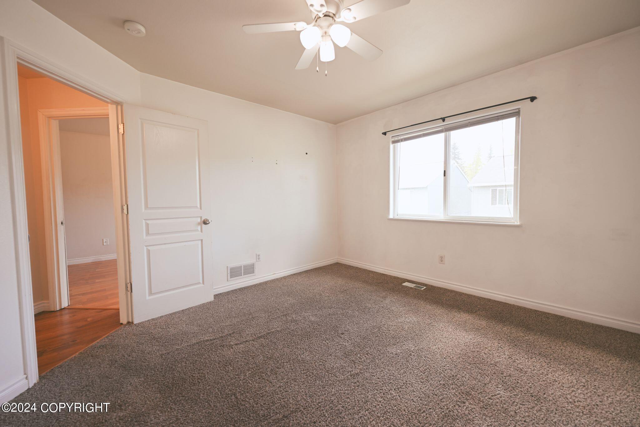 2466 Cloverwood Loop