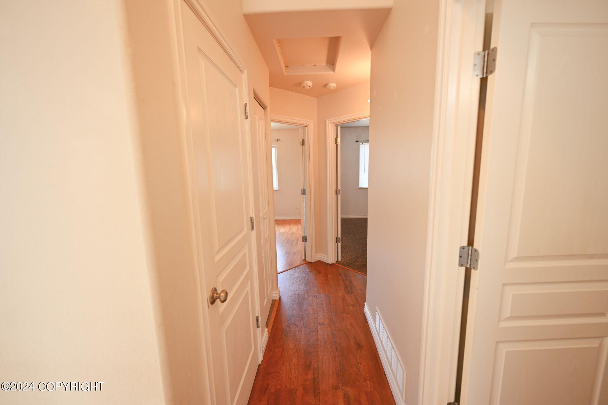 2466 Cloverwood Loop