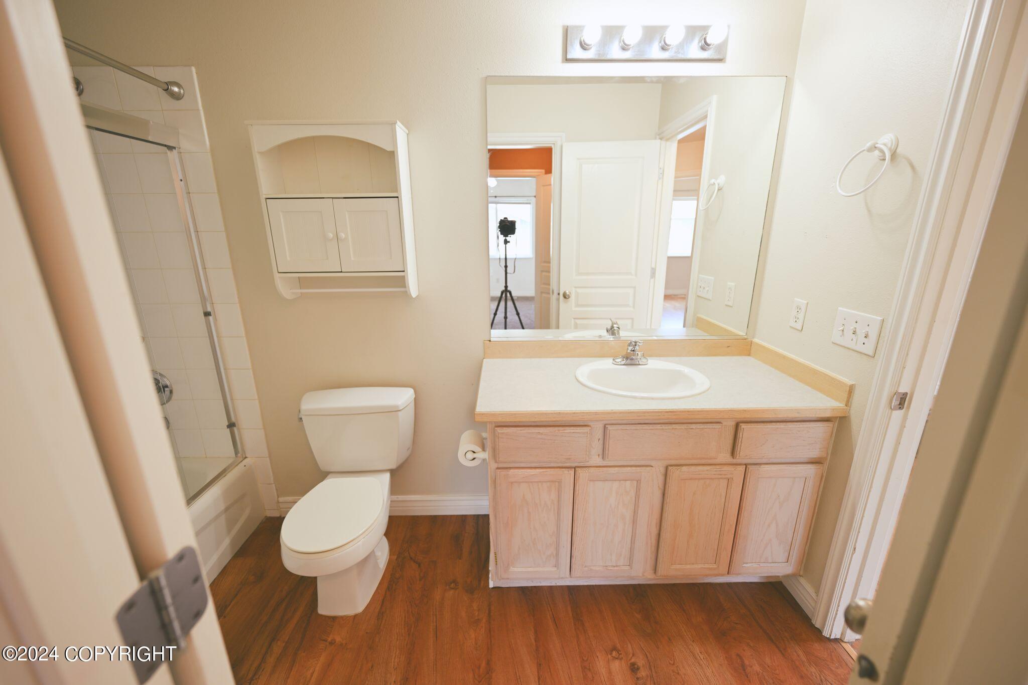 2466 Cloverwood Loop