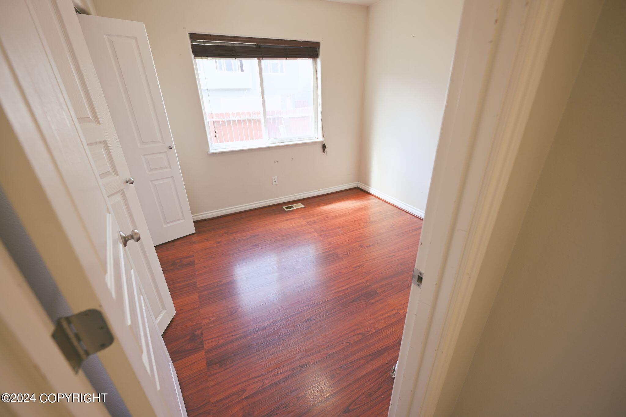 2466 Cloverwood Loop