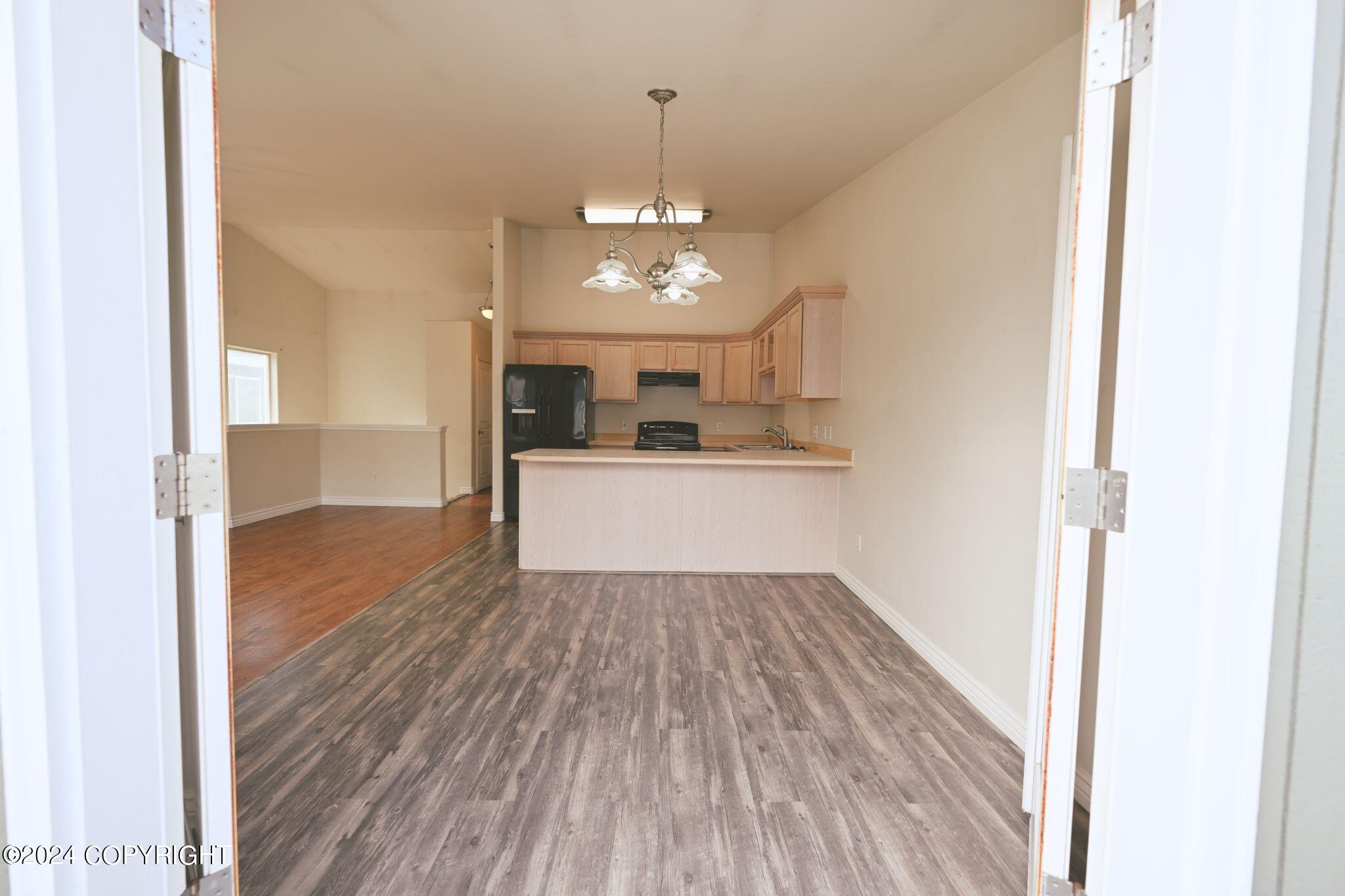 2466 Cloverwood Loop