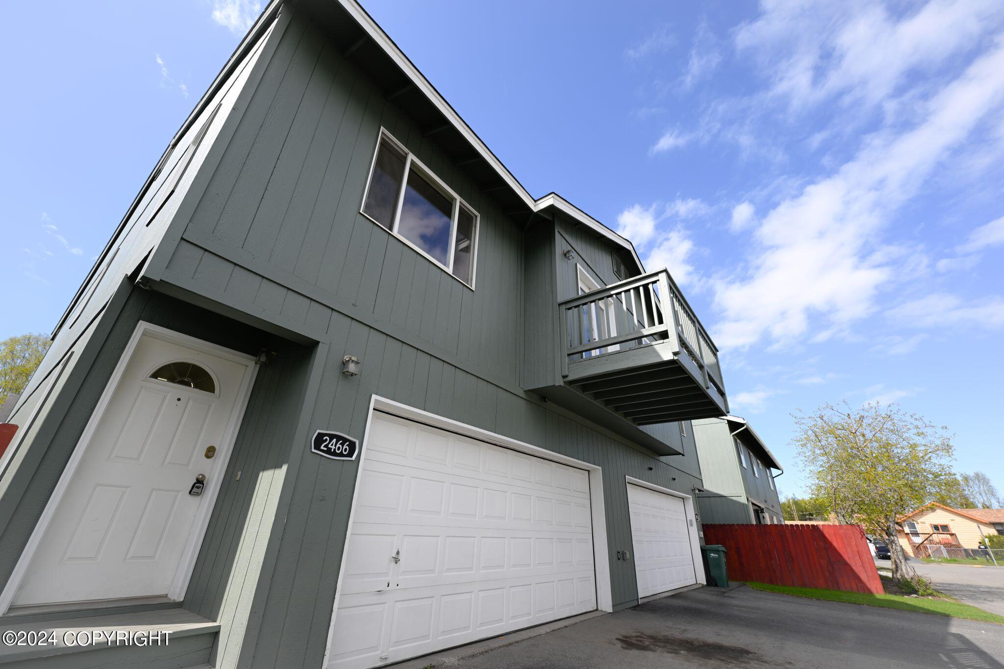 2466 Cloverwood Loop