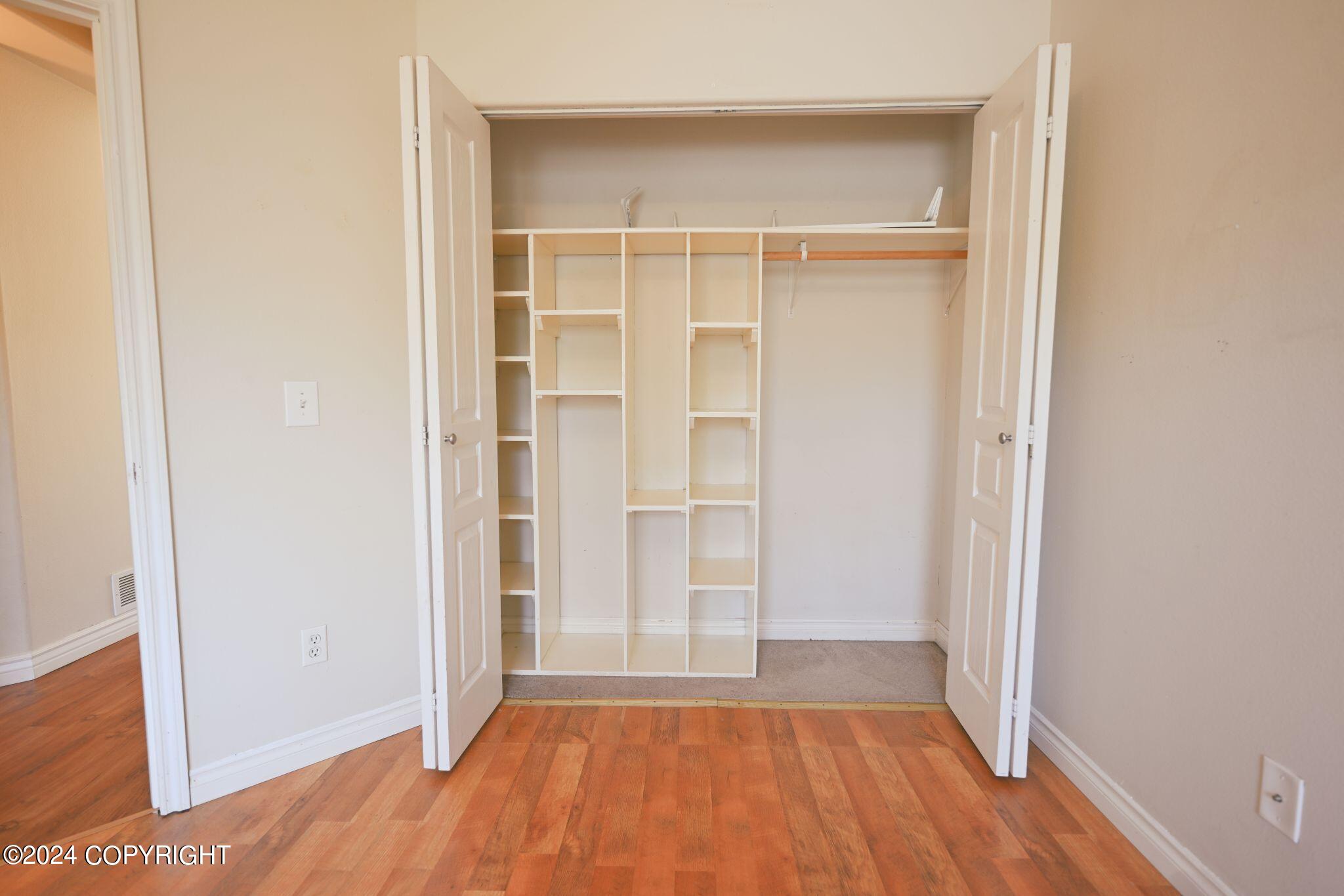 2466 Cloverwood Loop