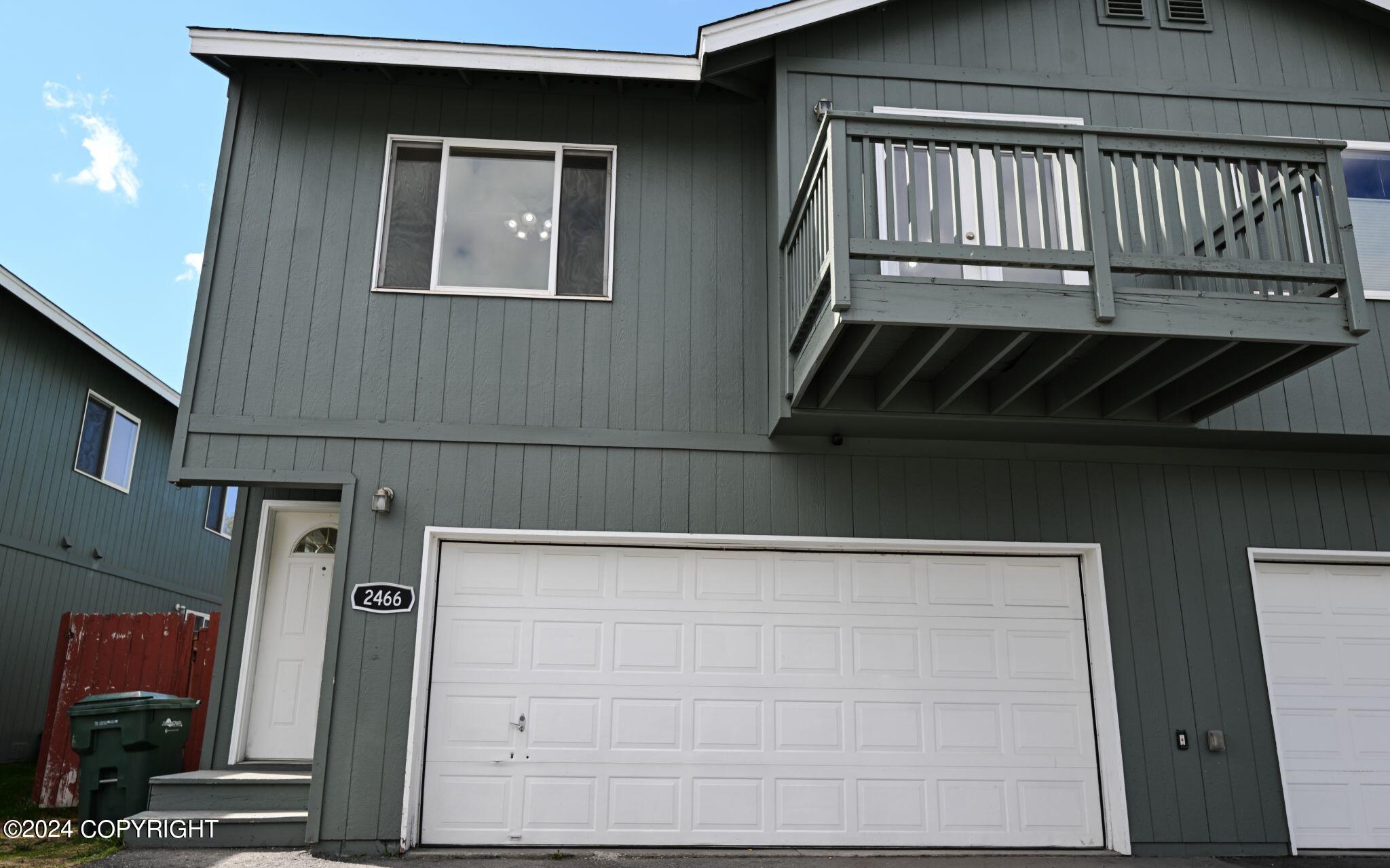 2466 Cloverwood Loop
