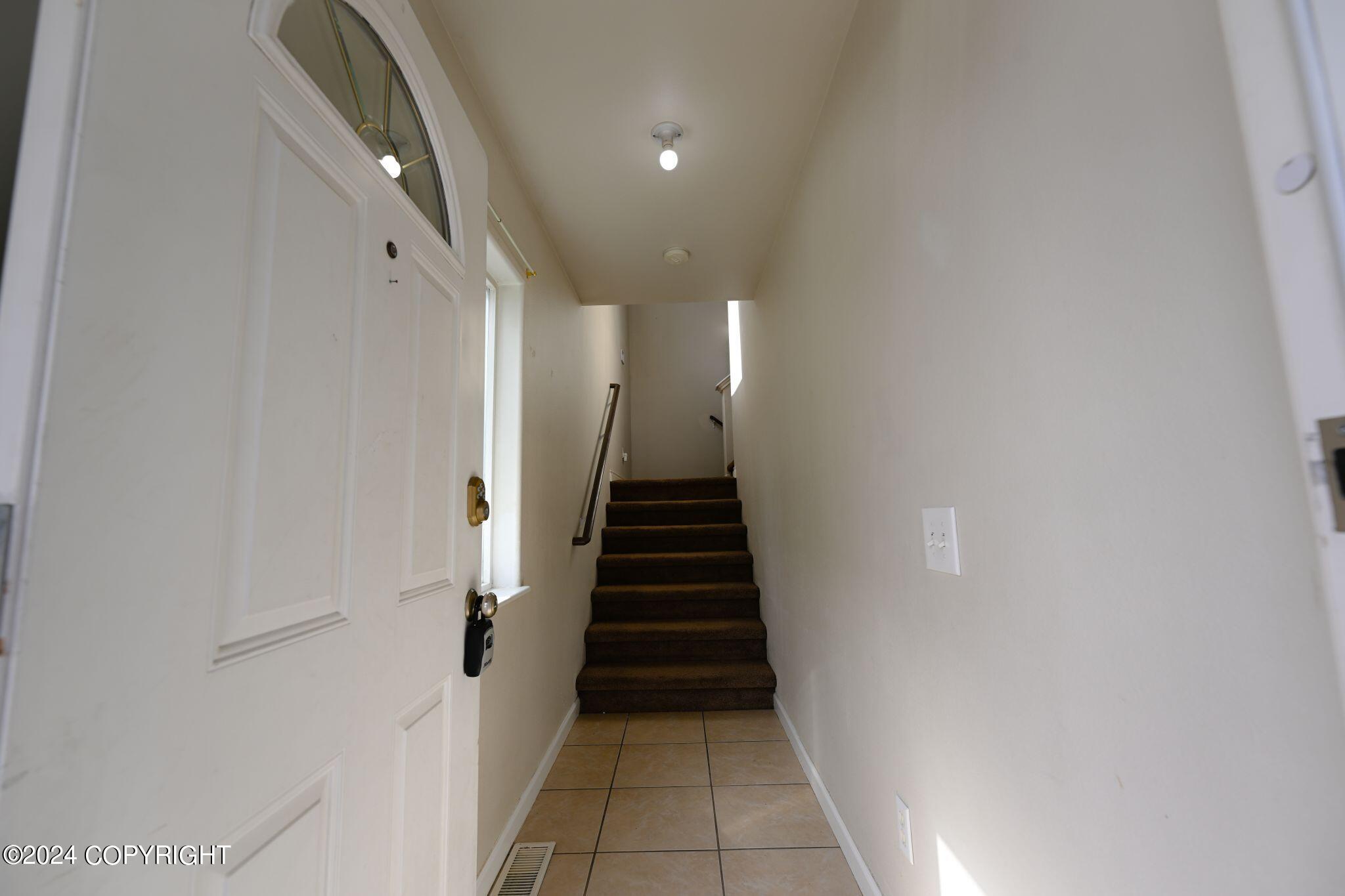 2466 Cloverwood Loop