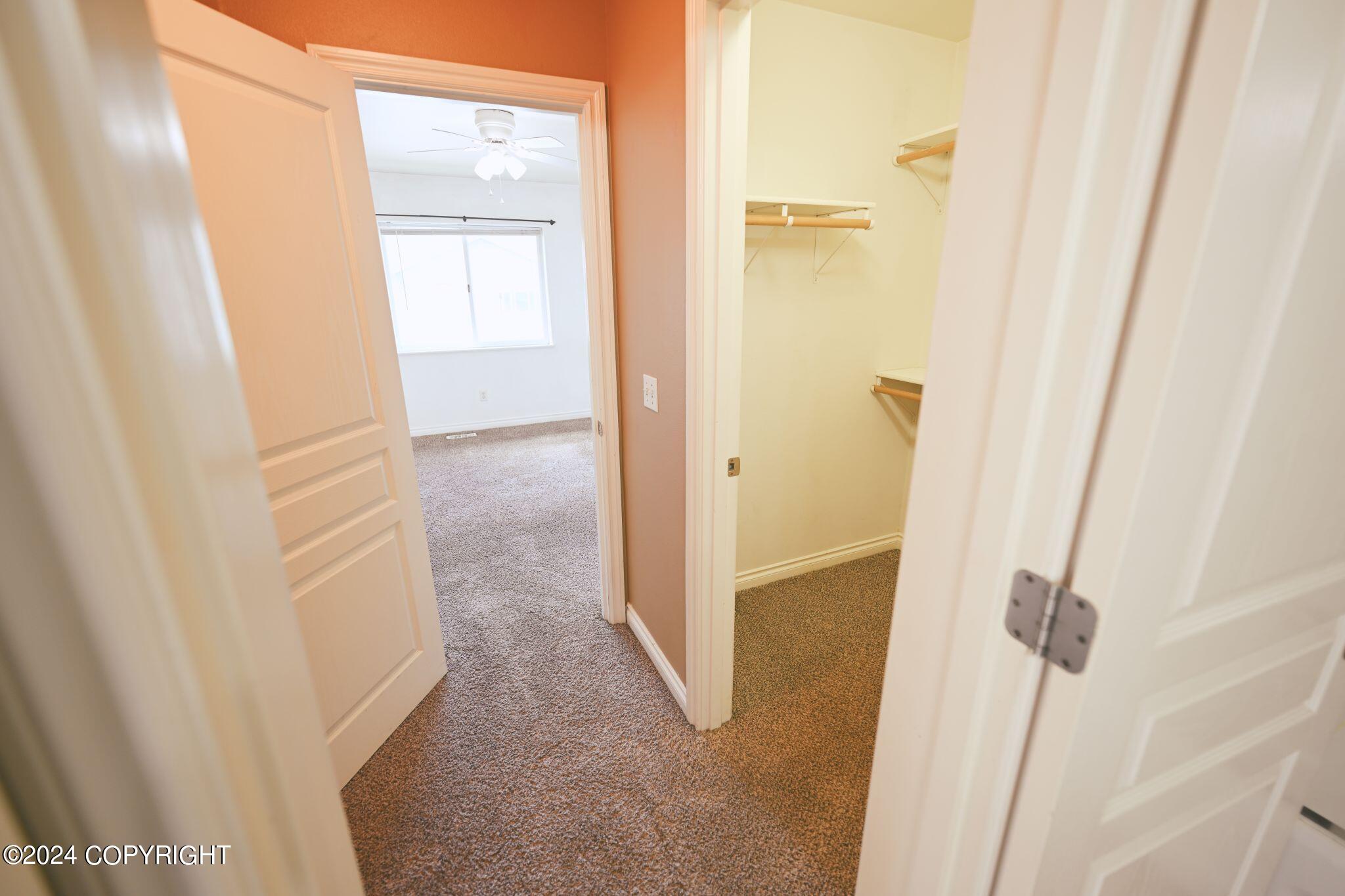 2466 Cloverwood Loop