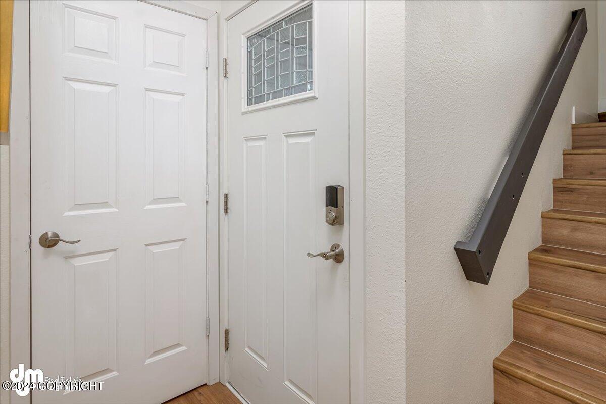 907 W 80th Avenue