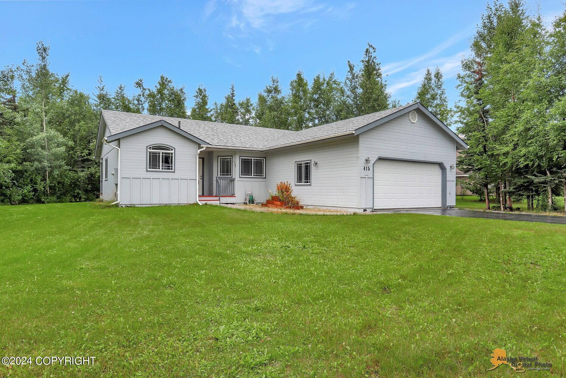 415 N Pine Ridge Loop