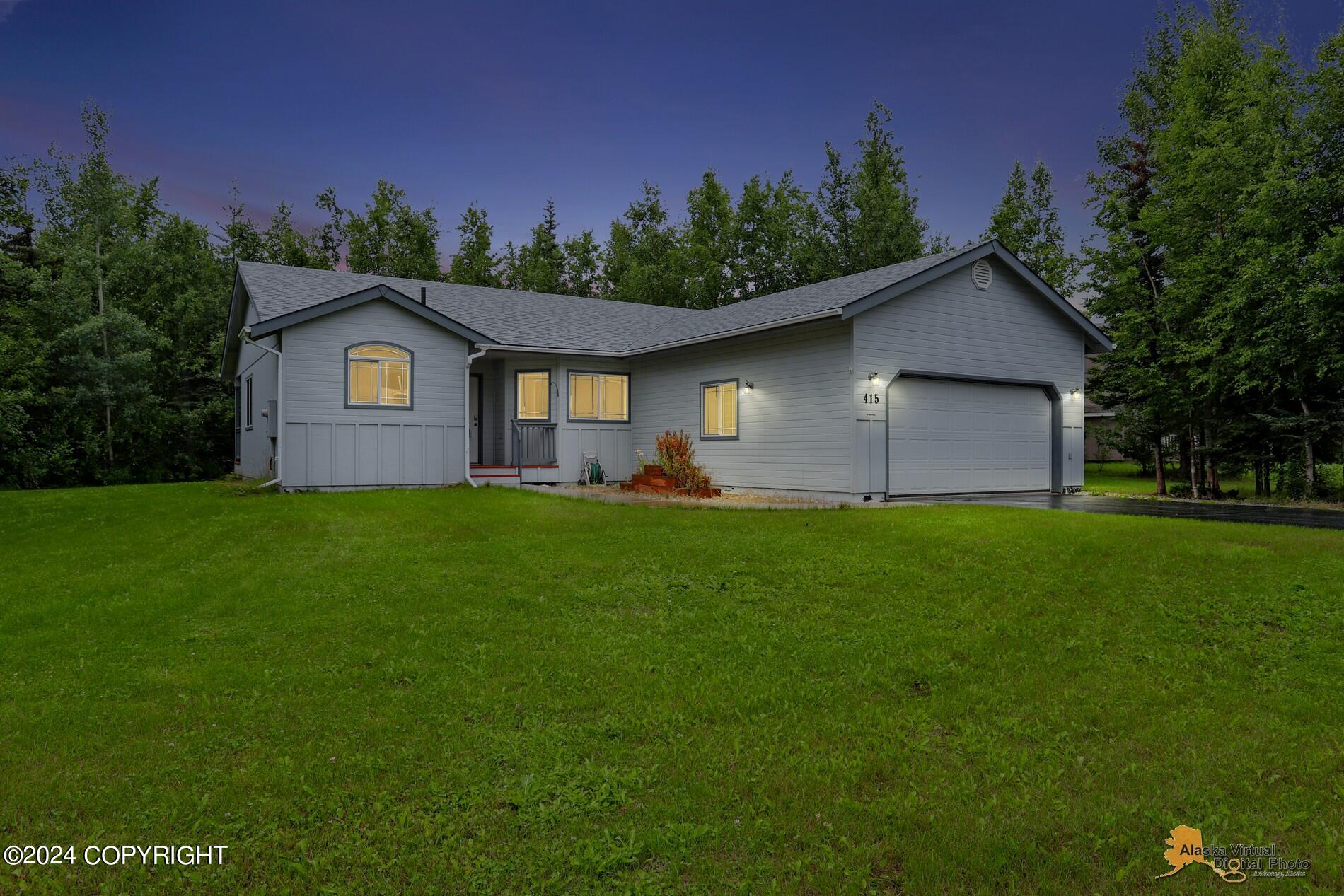 415 N Pine Ridge Loop